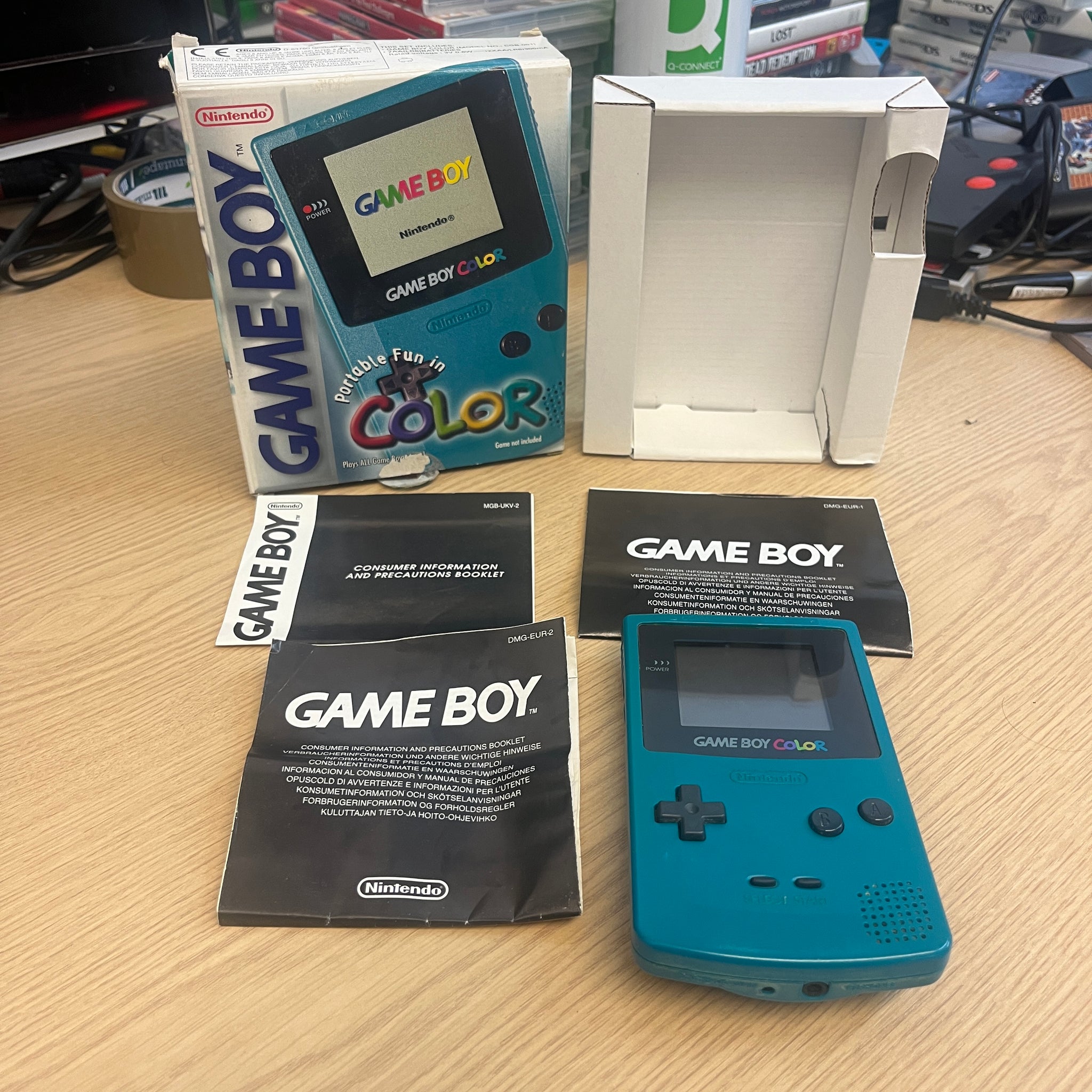 Nintendo gameboy color kiwi with discount box and instructions