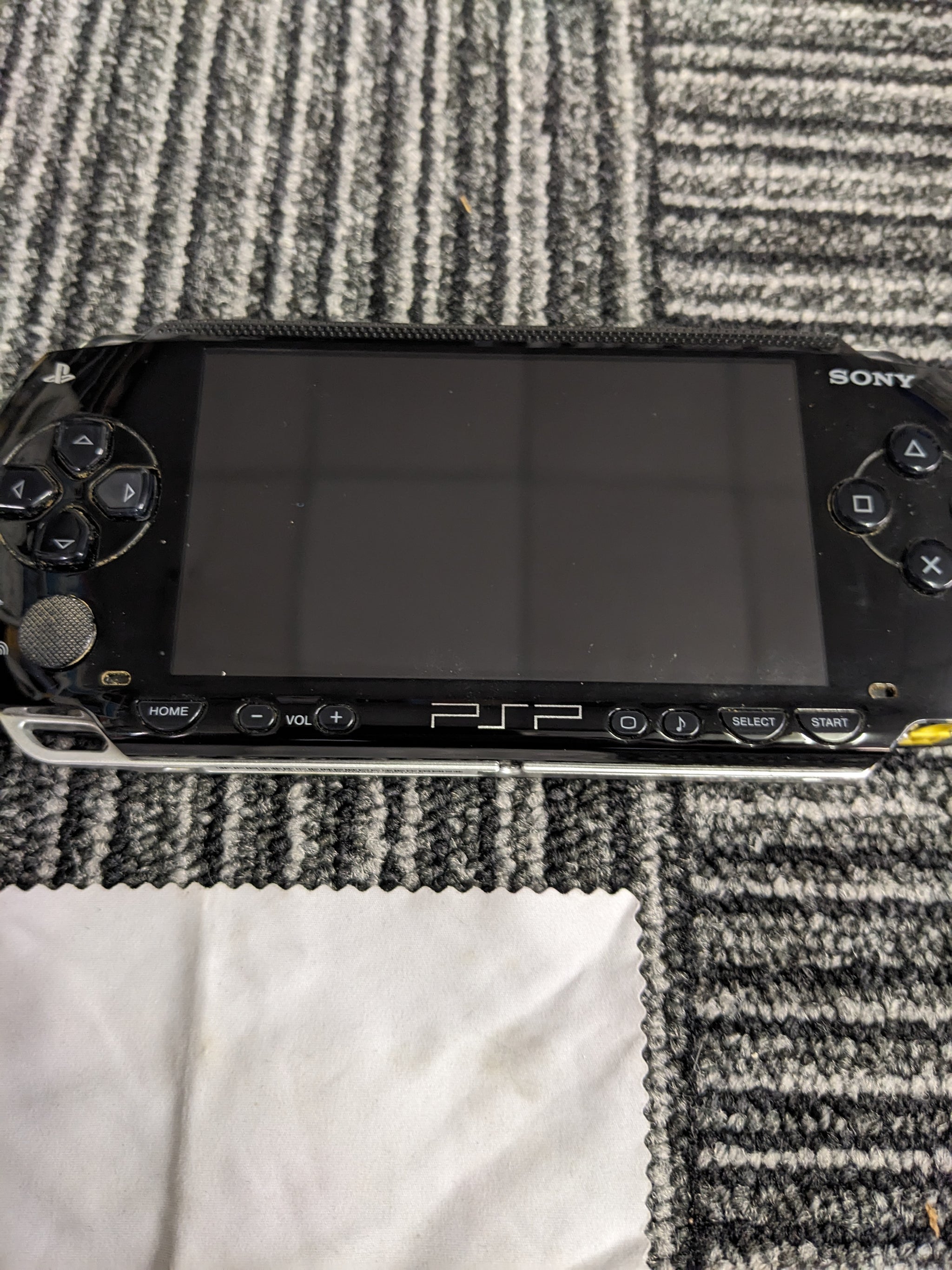 Sony PSP 1000 (Black) Bundle authentic